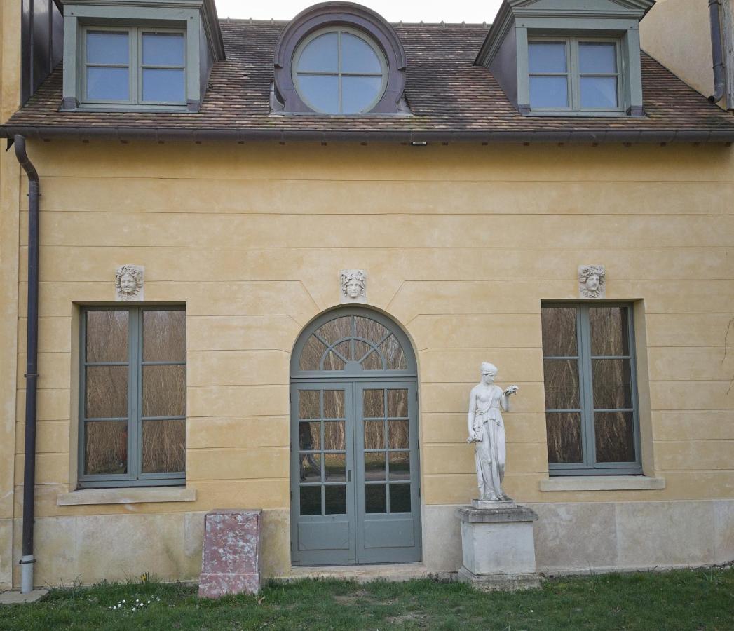 Le Fruit Defendu Rueil-Malmaison Exterior foto